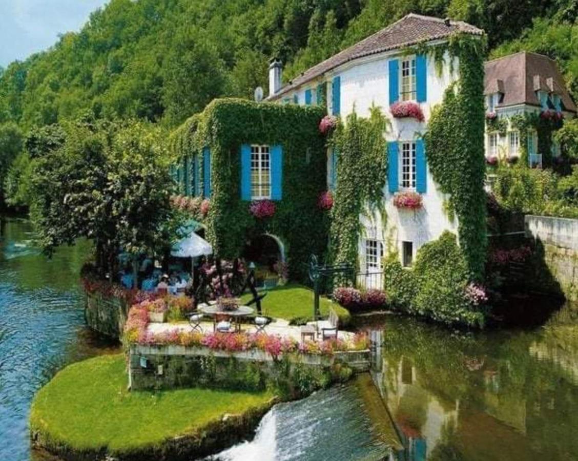 Saint-Pardoux-la-Rivière Le Chalet מראה חיצוני תמונה
